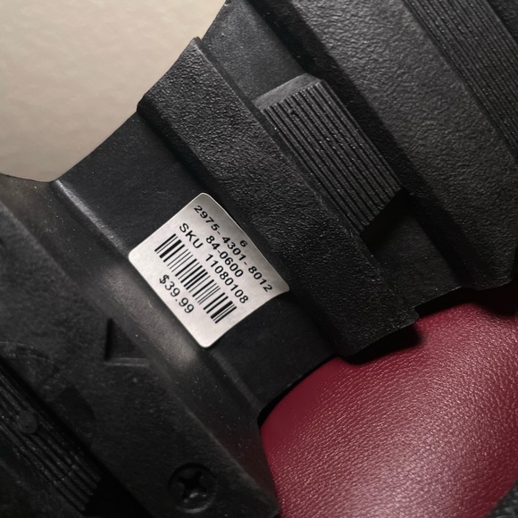 Burgundy Boots - Picture 4 of 4